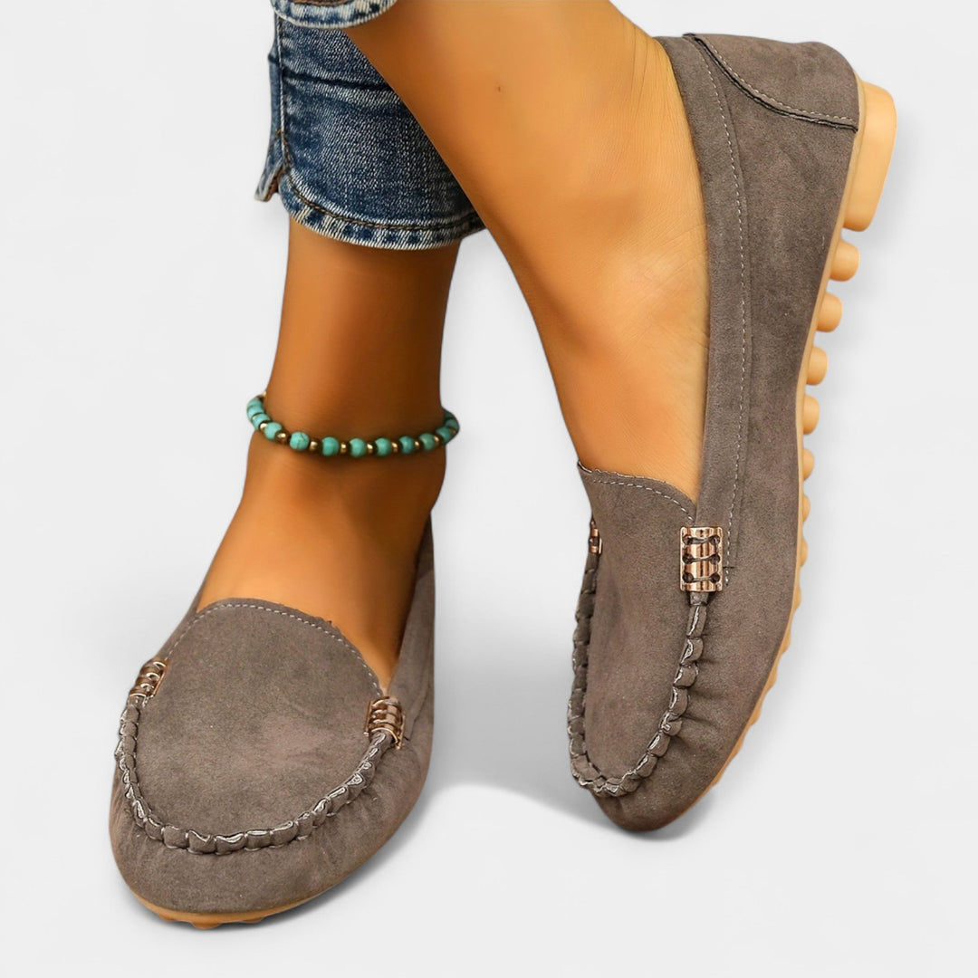 Loafers με Μεταλλική Λεπτομέρεια